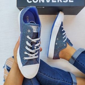 ***RARE*** Converse Women's Chuck Taylor All Star Starware